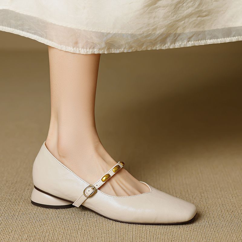 Beige / 8