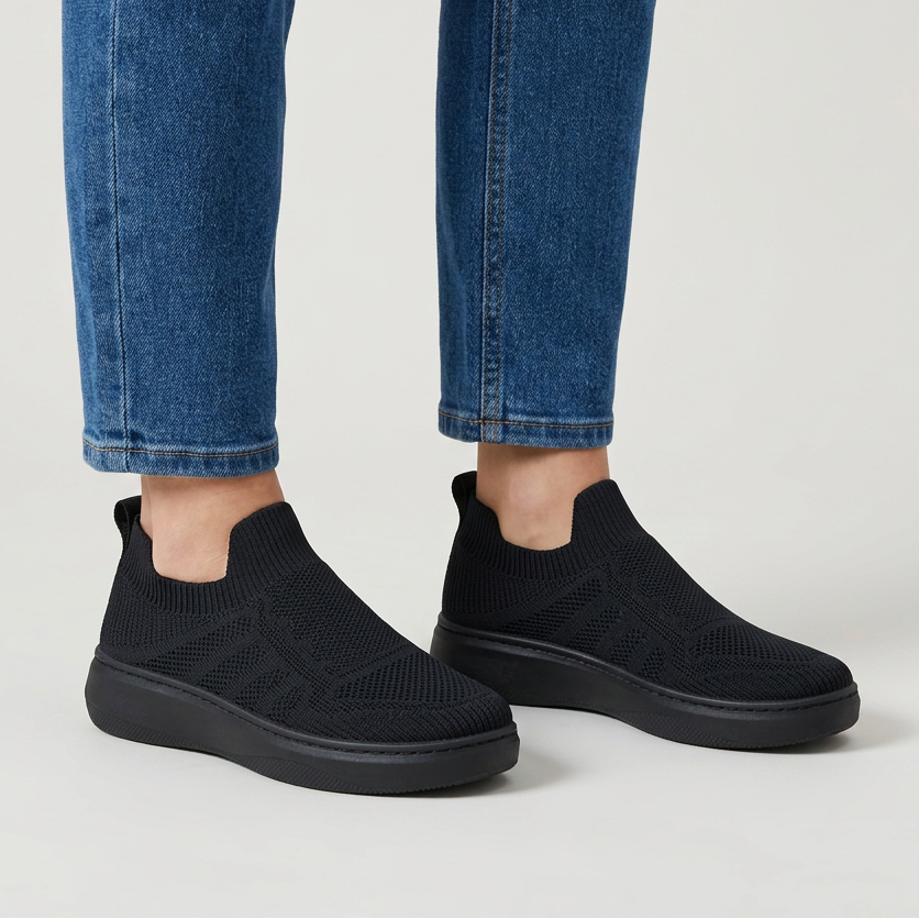 Full Black / 11