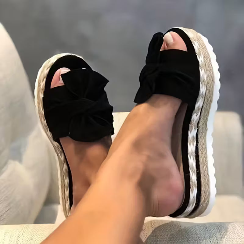 Black / 9.5