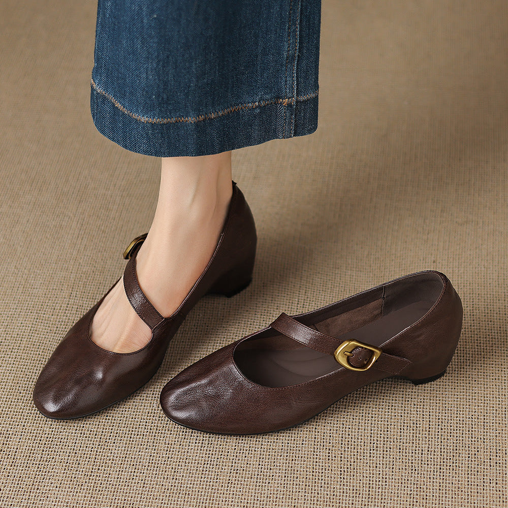 Brown / 12
