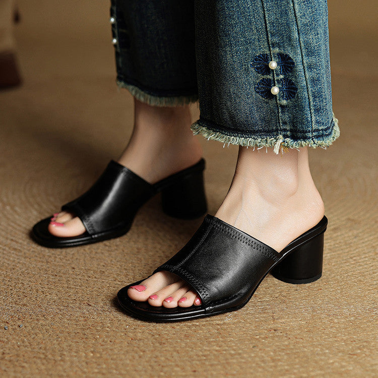 Black / 12