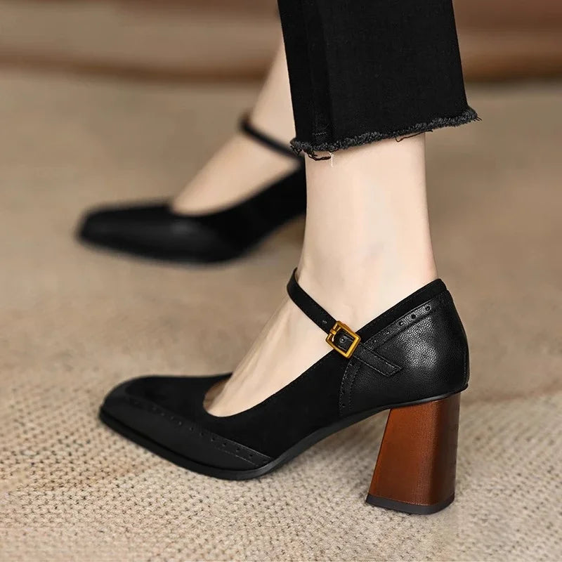 Black / 12