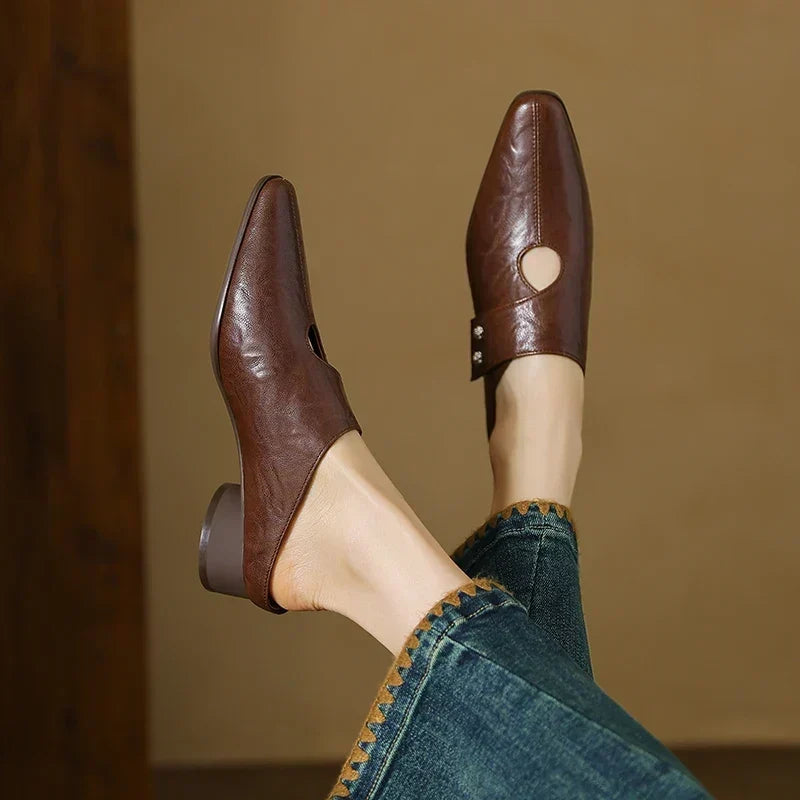 Brown / 12