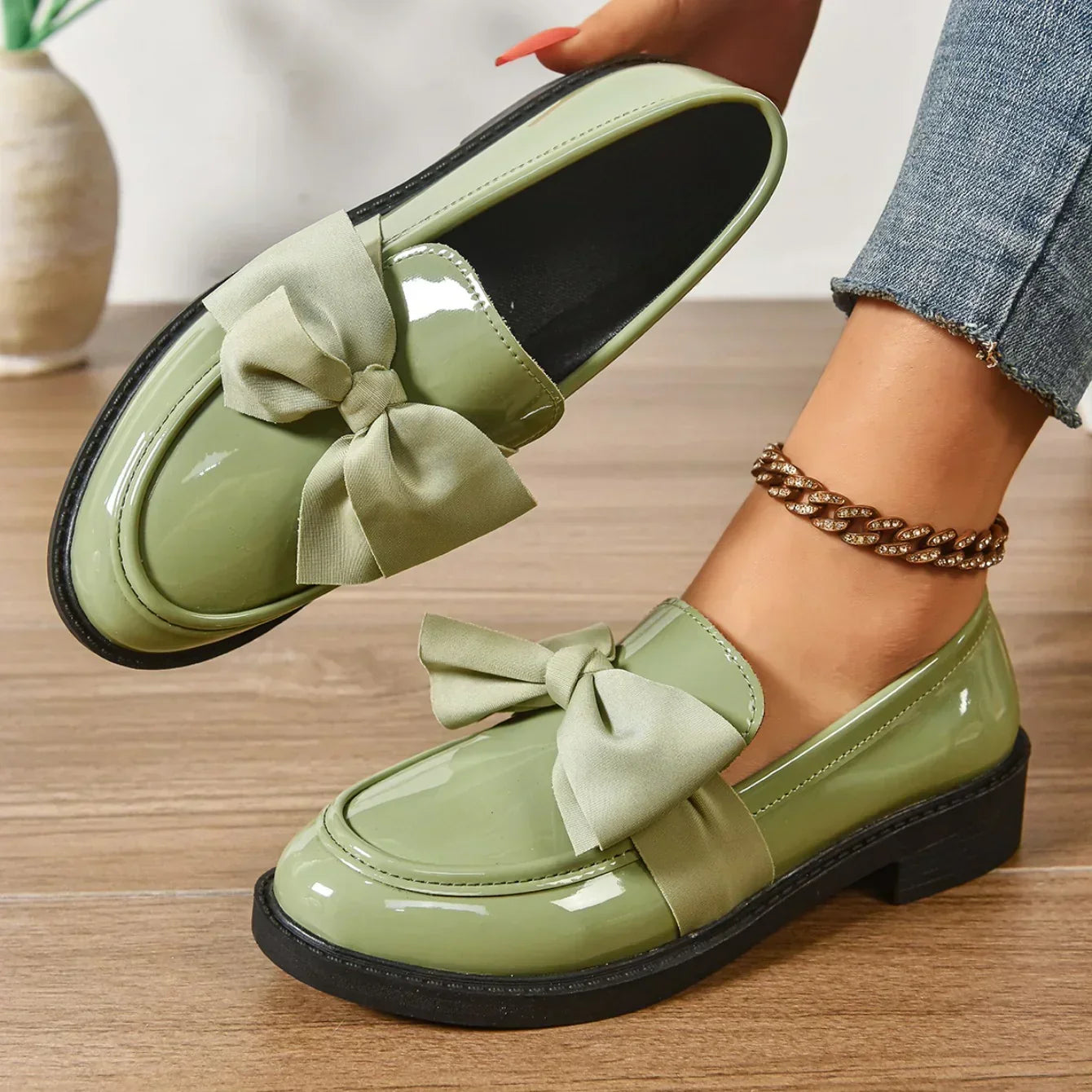 Green / 12