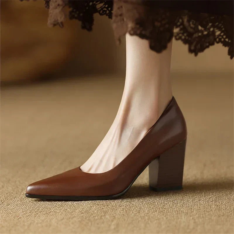 Brown / 12