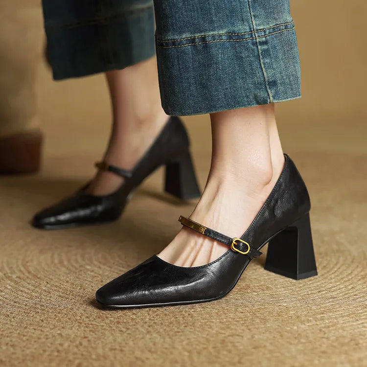 Black / 12