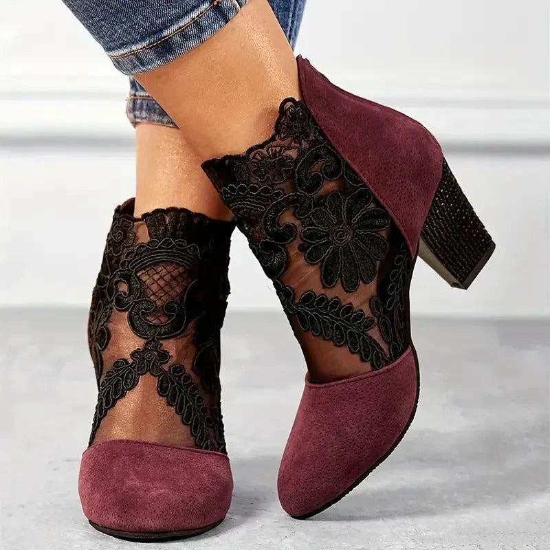 Red / US 12