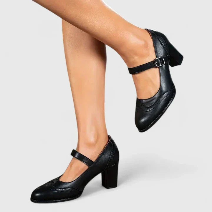 Black / 11