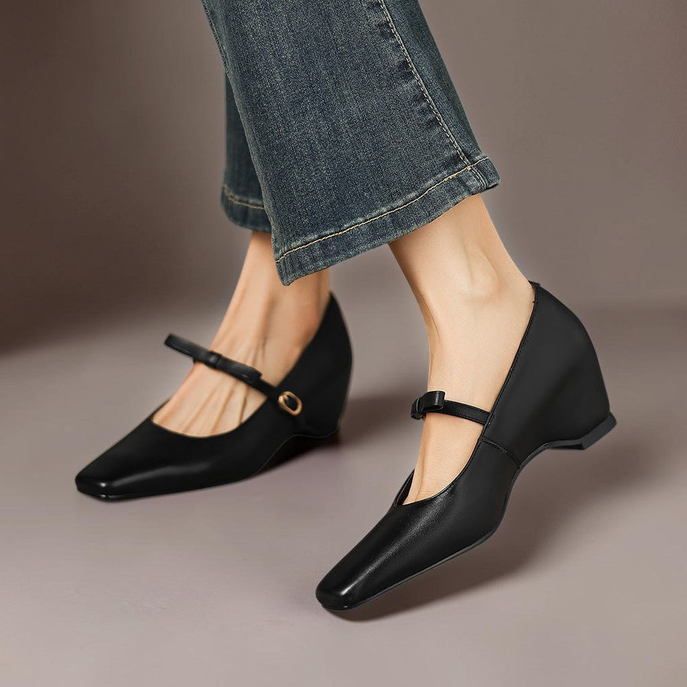 Black / 12